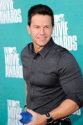 Марк Уолберг (Mark Wahlberg) 2012 MTV Movie Awards (June 3) - 14xHQ A4db07196626184